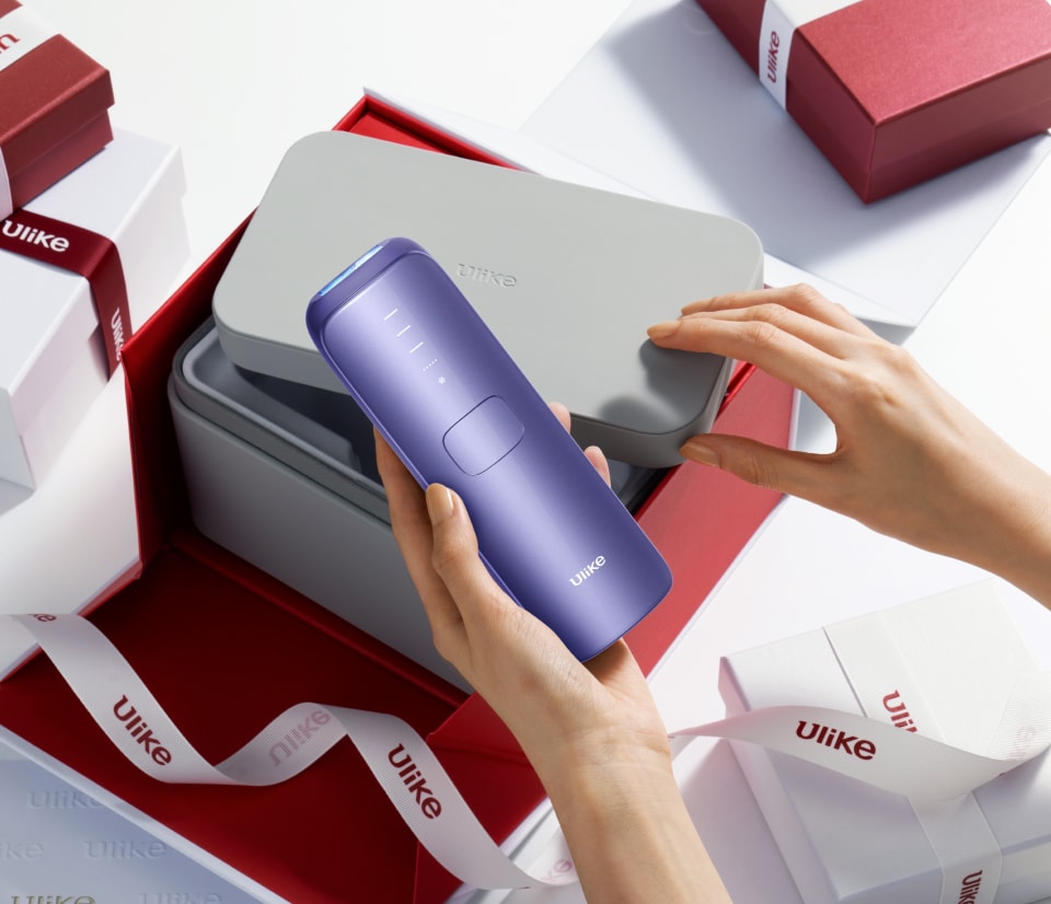 L'épilateur IPL Ulike Air 3 violet avec la boîte en cuir