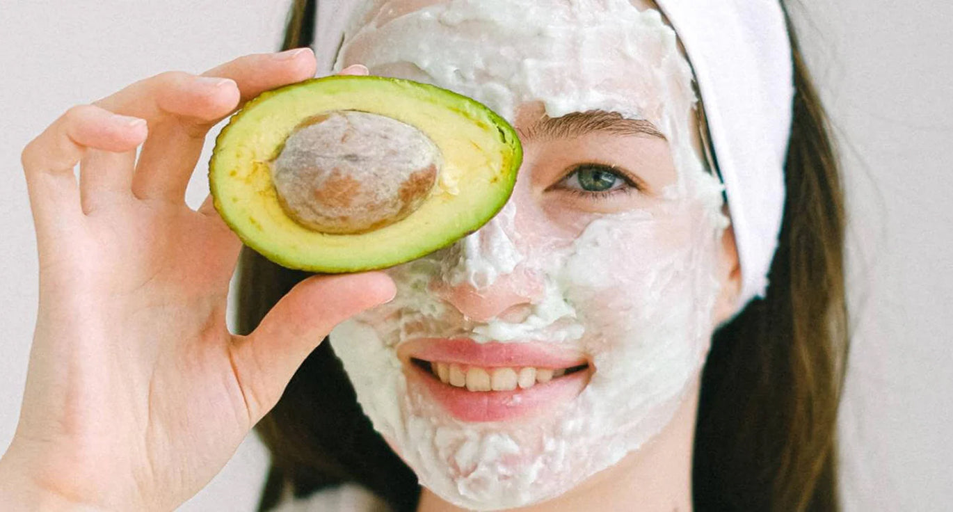 10 remèdes maison faciles et naturels pour l’épilation du visage