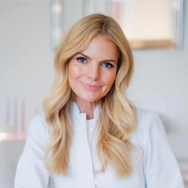 Dr Carolin Copeland